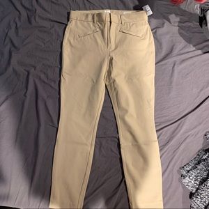 BRAND NEW GAP SIGNATURE SKINNY PANTS